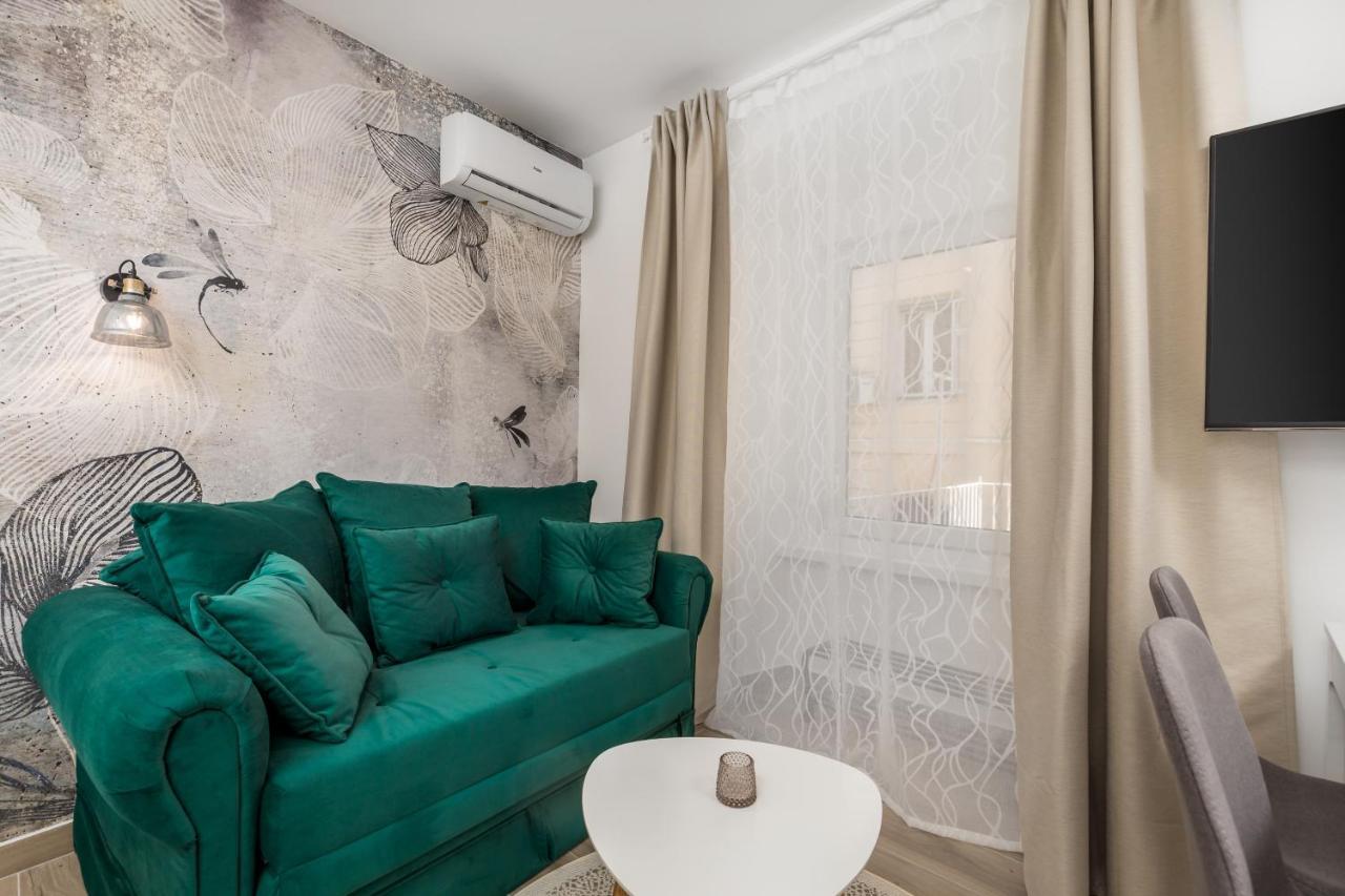 Srnec Apartments - Korzo Rijeka Exterior photo